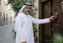 آداب الزيارة والاستئذان في الإسلام